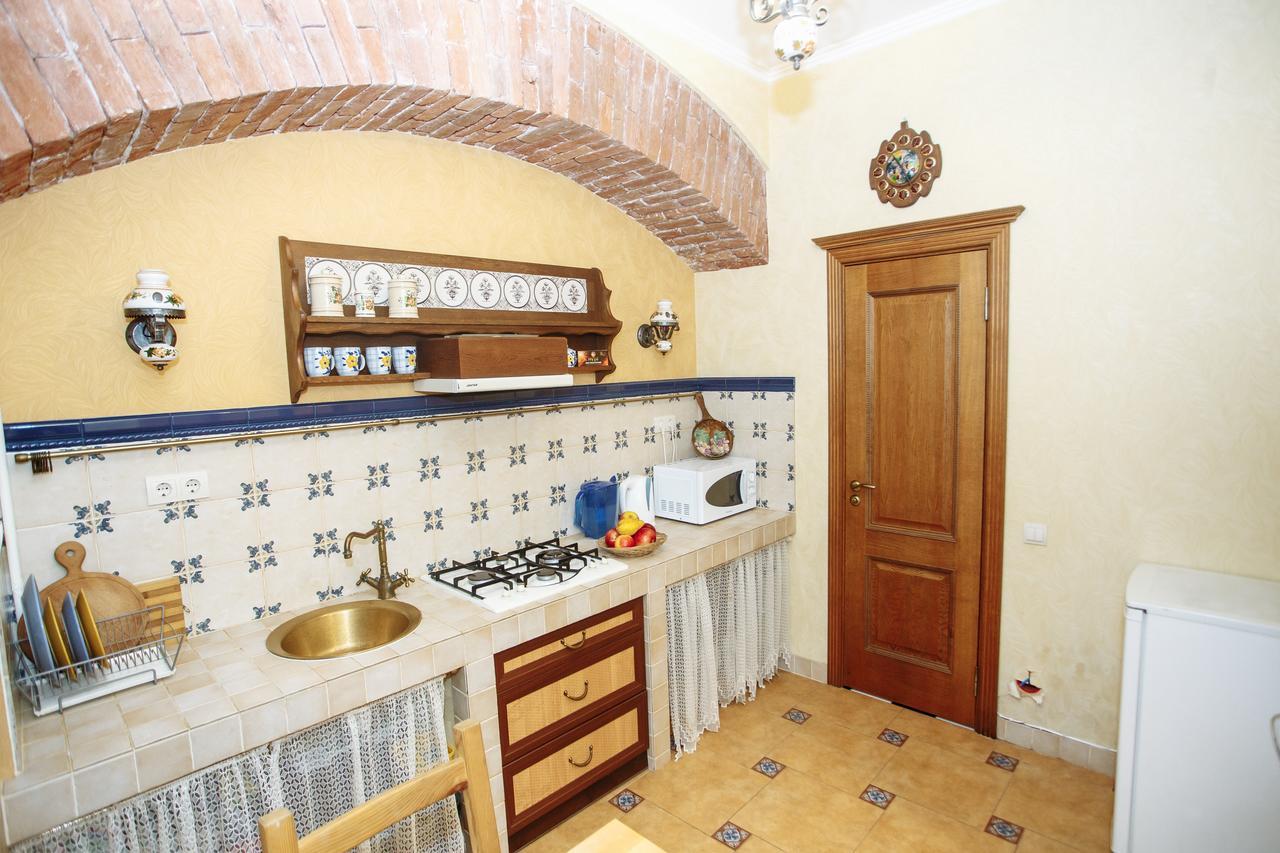 Halytska Apartment Lviv Exterior photo