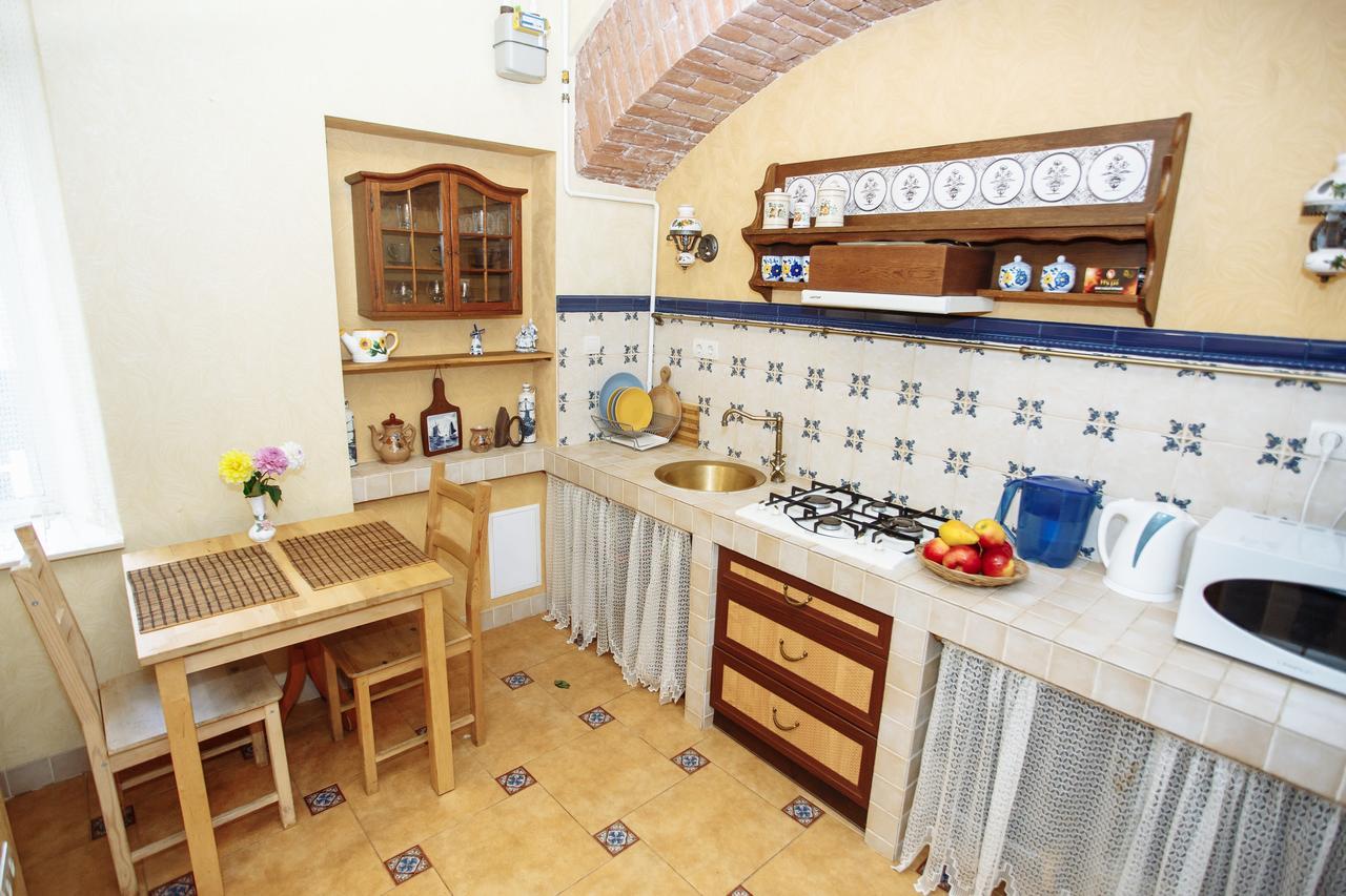 Halytska Apartment Lviv Exterior photo